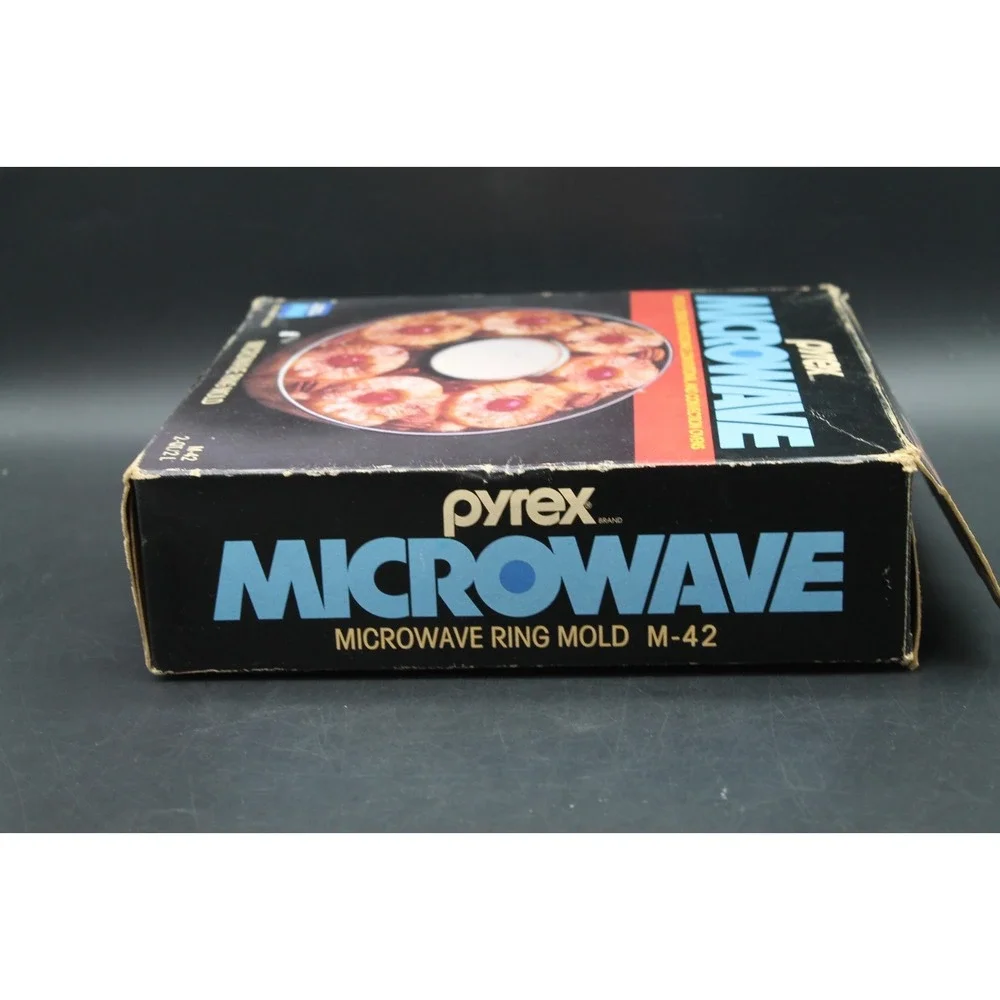 Pyrex Microwave Ring Mold M-42 2 Qt Clear Glass Tube Pan with Box Vintage France